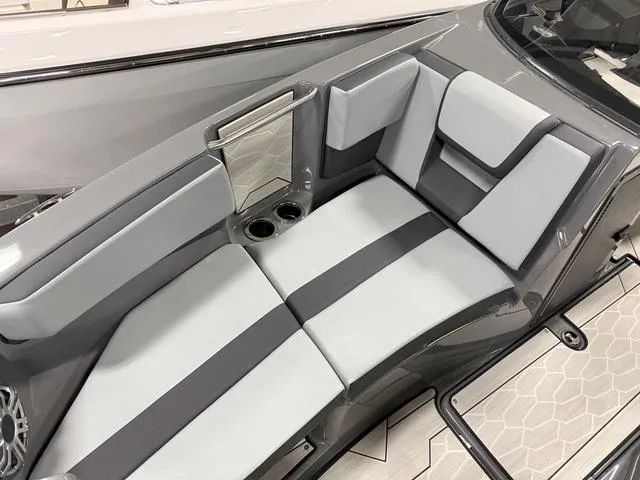 Slide: The Image of Yamaha 222XD 2025 - 19