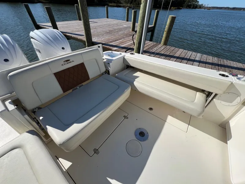 Slide: The Image of Cobia 280 Dual Console - 12