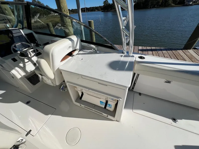 Slide: The Image of Cobia 280 Dual Console - 18