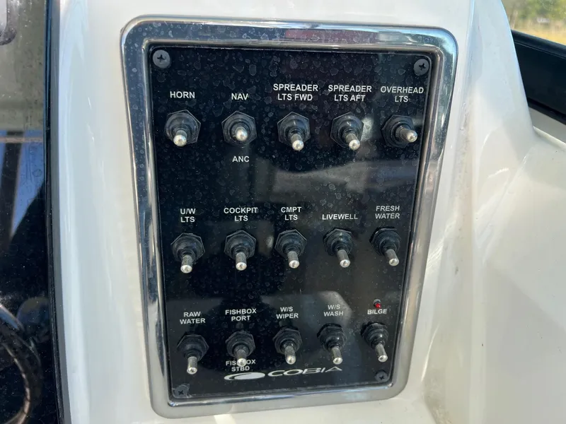 Slide: The Image of Cobia 280 Dual Console - 26