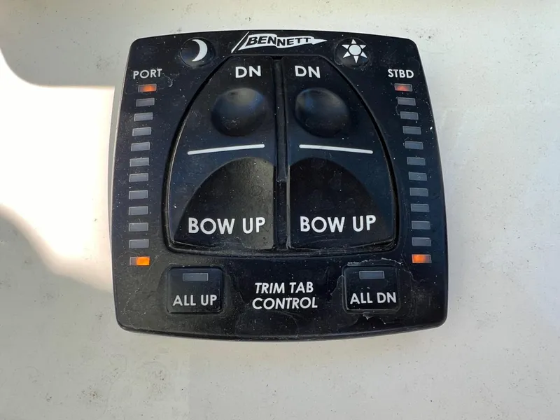 Slide: The Image of Cobia 280 Dual Console - 28