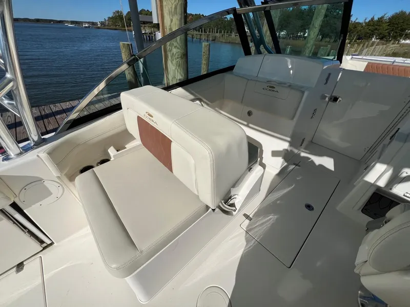 Slide: The Image of Cobia 280 Dual Console - 6