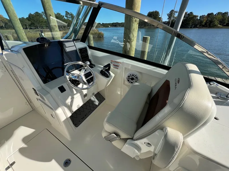 Slide: The Image of Cobia 280 Dual Console - 7