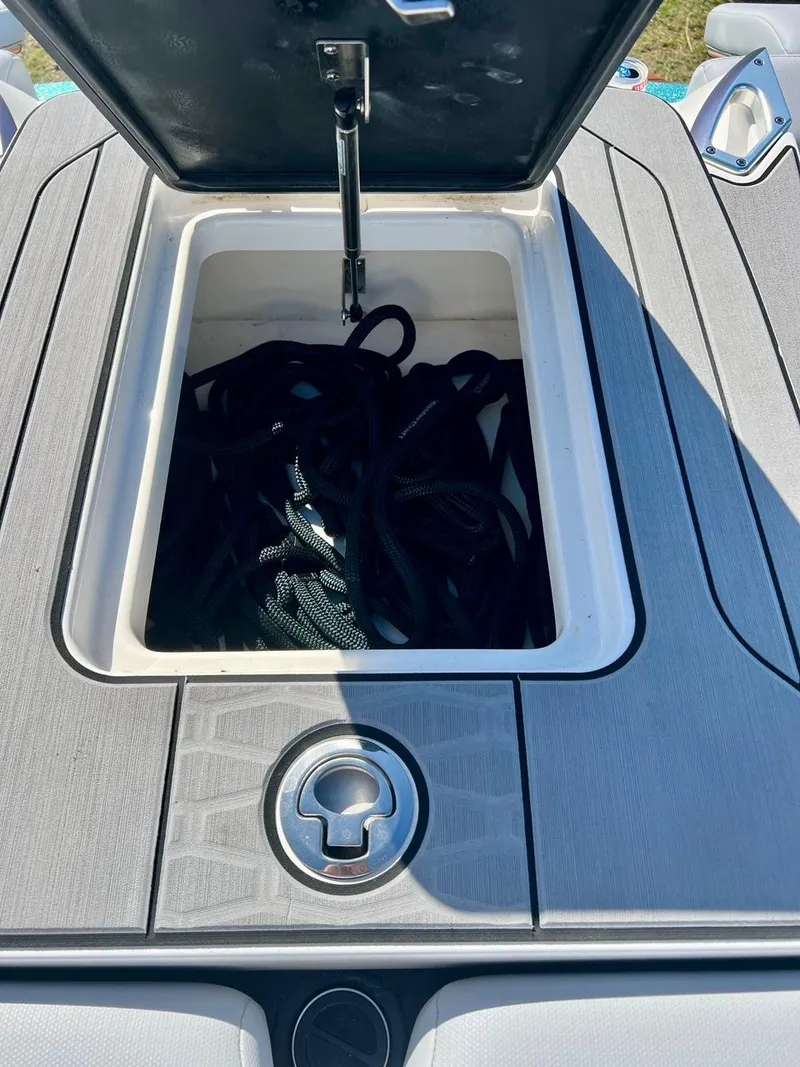 Slide: The Image of MasterCraft X24 2022 - 40