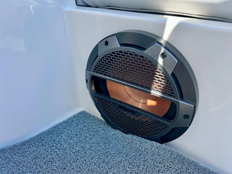 Slide: The Image of MasterCraft X24 2022 - 45