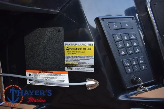 Slide: The Image of Caymas XS 21 Pro 2025 - 33