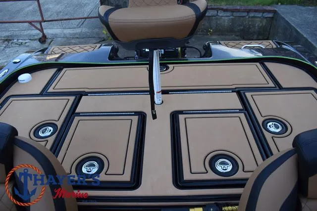 Slide: The Image of Caymas XS 21 Pro 2025 - 38