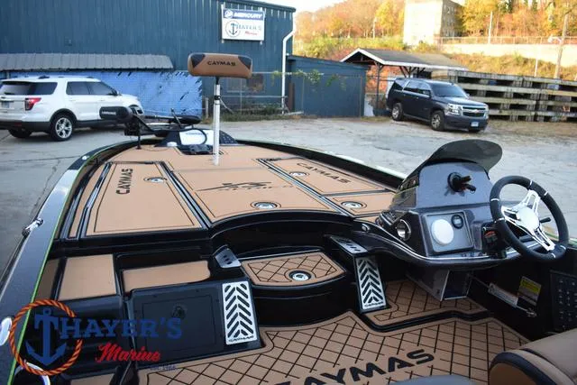 Slide: The Image of Caymas XS 21 Pro 2025 - 45