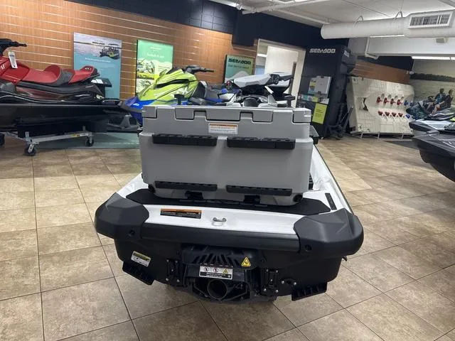 Slide: The Image of Sea-Doo FISH PRO 2025 - 4