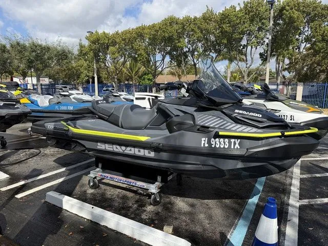 Slide: The Image of Sea-Doo Explorer Pro 2025 - 4