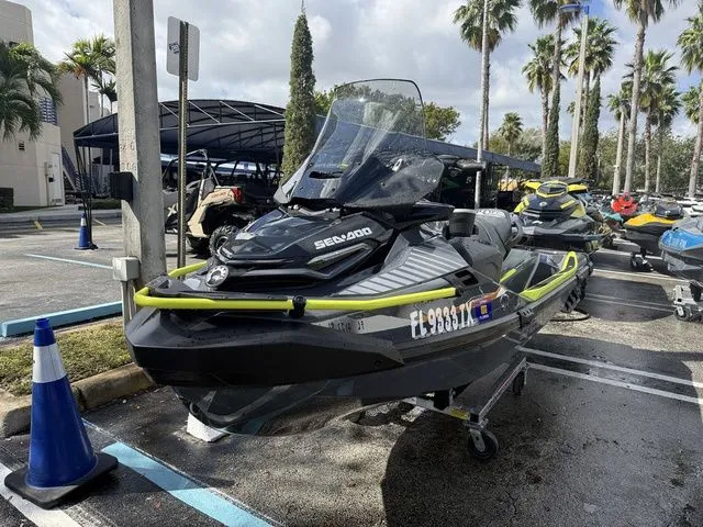 Slide: The Image of Sea-Doo Explorer Pro 2025 - 5