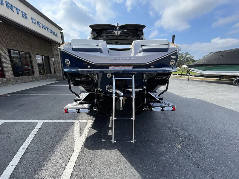 Slide: The Image of Nautique G23 2025 - 21