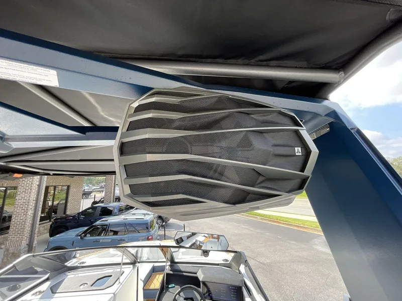 Slide: The Image of Nautique G23 2025 - 28