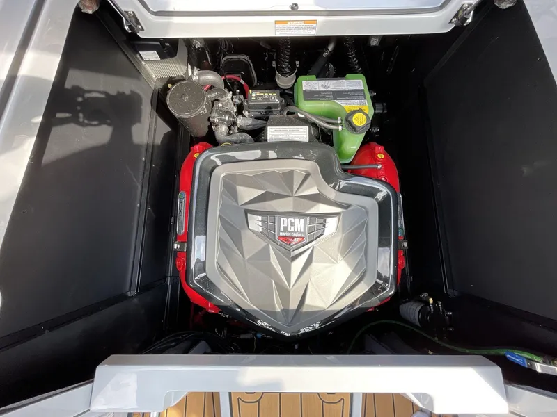 Slide: The Image of Nautique G23 2025 - 4