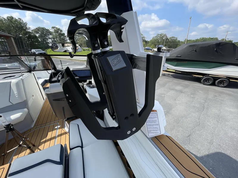 Slide: The Image of Nautique G23 2025 - 7