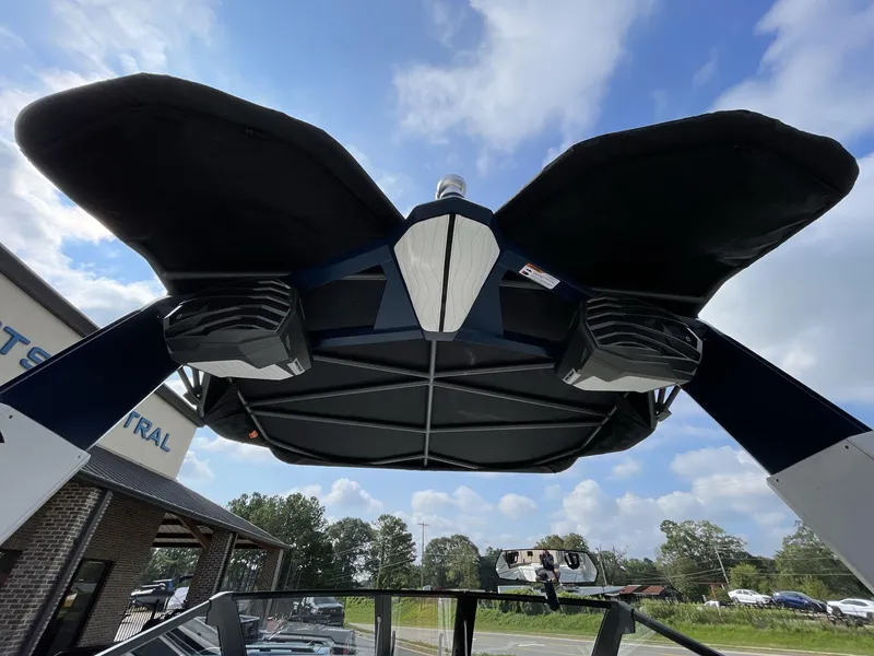 Slide: The Image of Nautique G23 2025 - 8