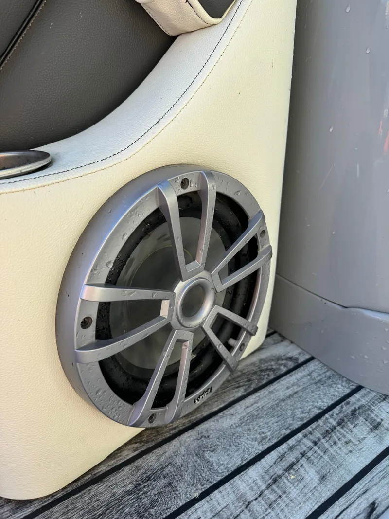 Slide: The Image of Boat speaker on Veranda VP25RCT, 2019 model, with sleek design and metallic grille. - 15