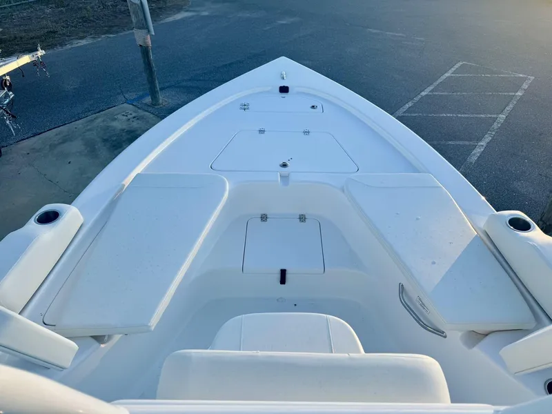 Slide: The Image of Sea Pro 230 Bay 2025 - 4