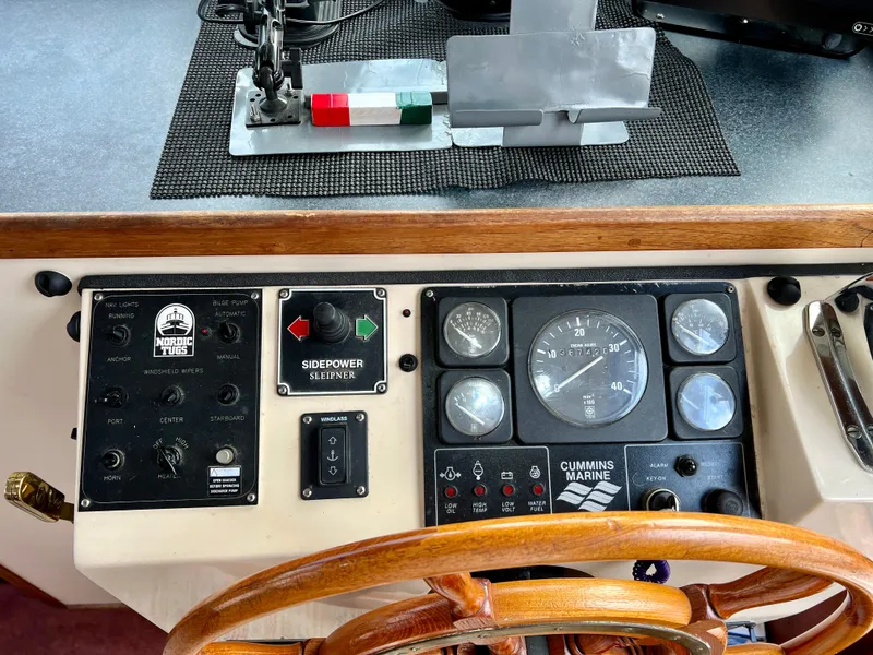 Slide: The Image of Nordic 32 1999 - 30