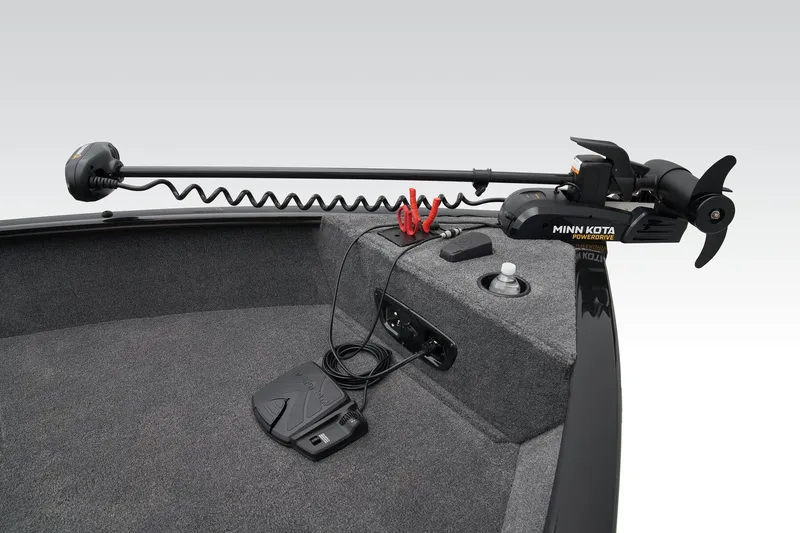 Slide: The Image of Tracker Pro Guide V-175 WT 2025 - 25