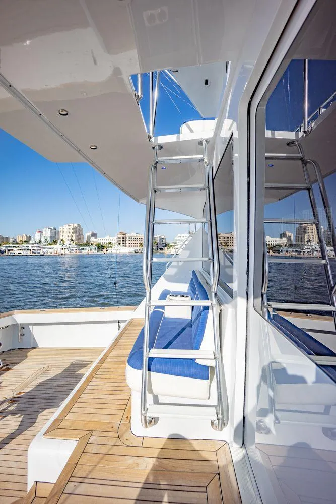 Slide: The Image of Viking 65 Convertible Enclosed Bridge 2003 - 61