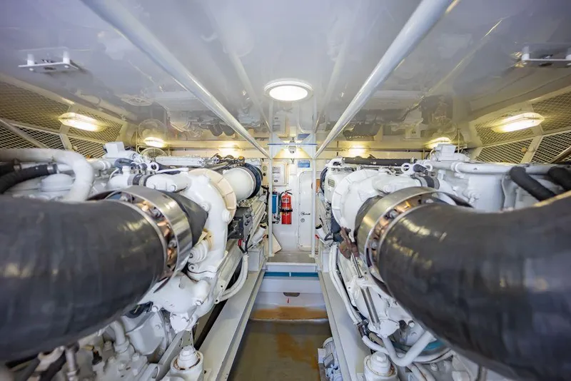 Slide: The Image of Viking 65 Convertible Enclosed Bridge 2003 - 62