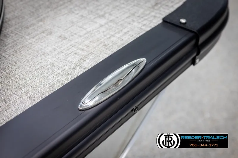 Slide: The Image of Avalon LSZ QLS 2025 boat detail with sleek design and modern finish. - 48