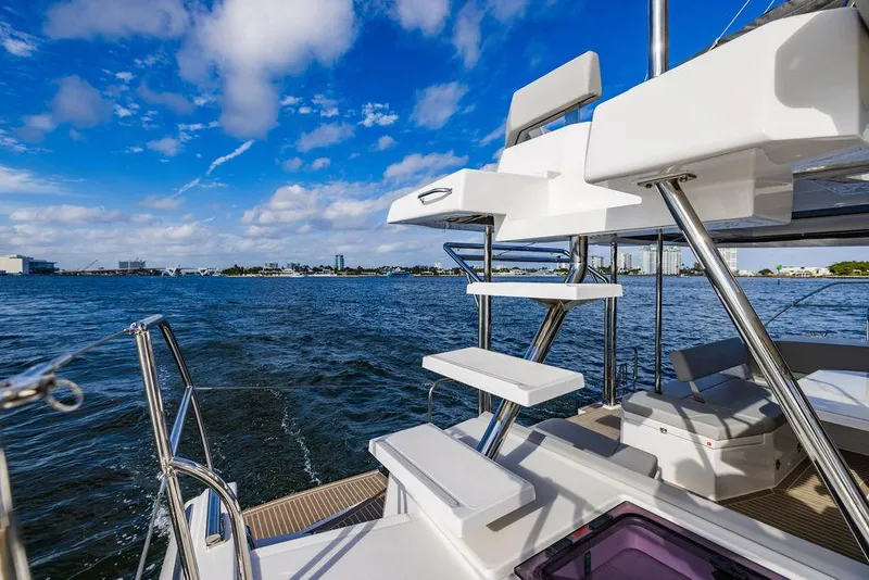 Slide: The Image of Leopard 45 2024 - 109