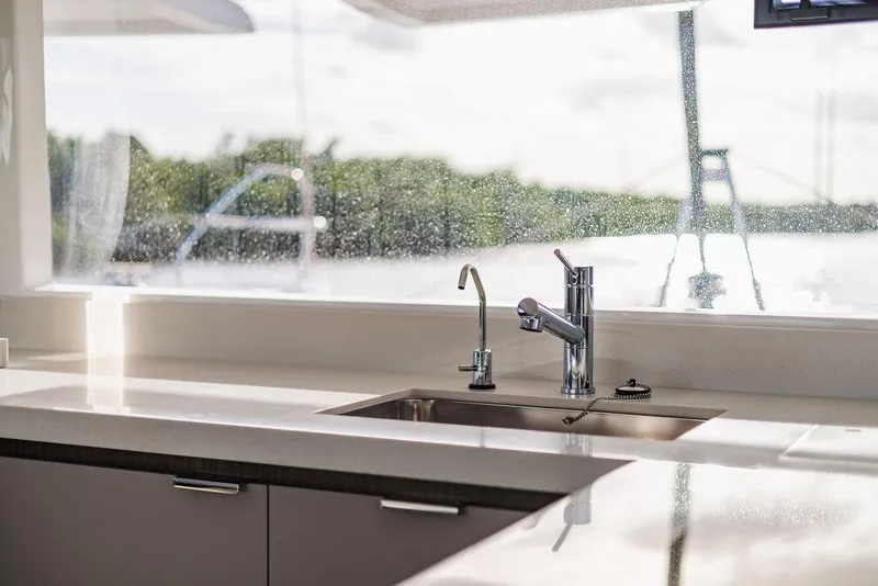 Slide: The Image of Leopard 45 2024 - 119