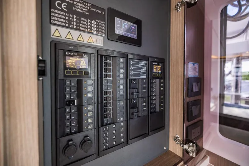 Slide: The Image of Leopard 45 2024 - 143