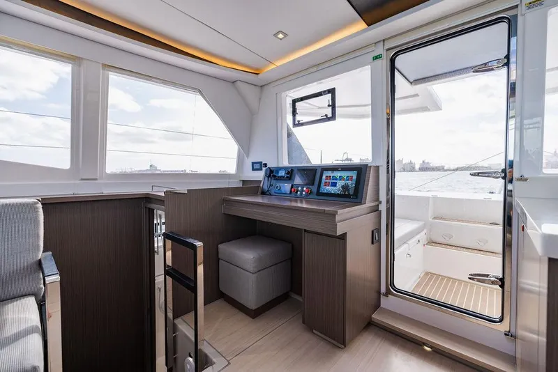 Slide: The Image of Leopard 45 2024 - 54