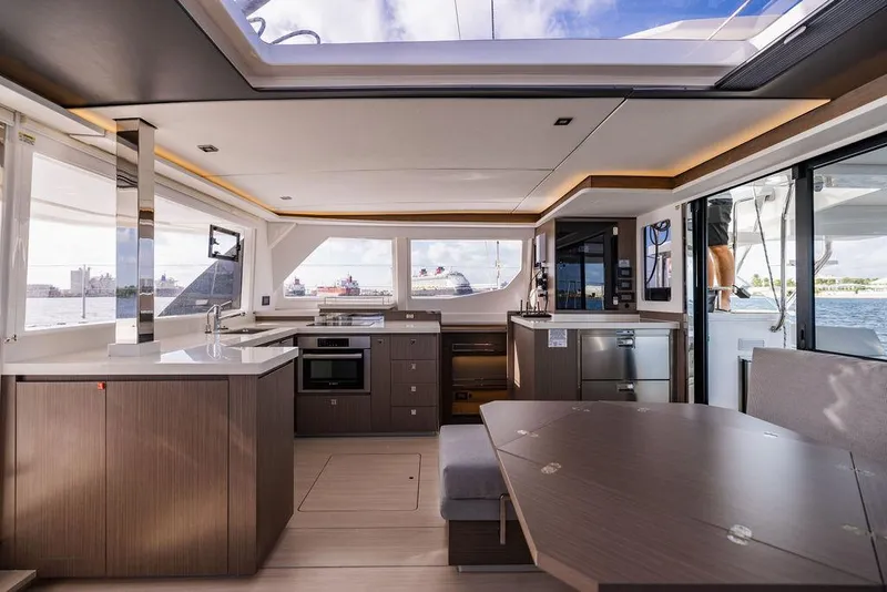 Slide: The Image of Leopard 45 2024 - 65