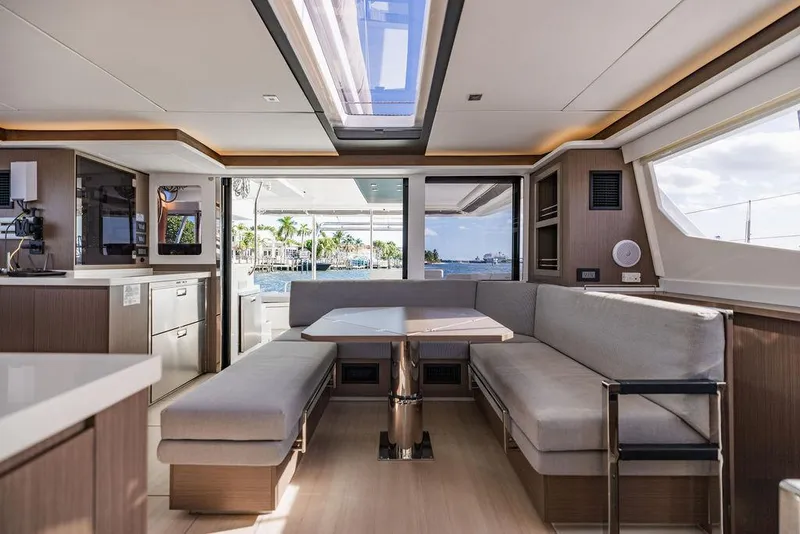 Slide: The Image of Leopard 45 2024 - 87