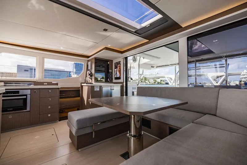 Slide: The Image of Leopard 45 2024 - 88