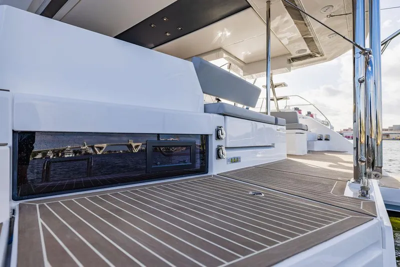 Slide: The Image of Leopard 45 2024 - 98