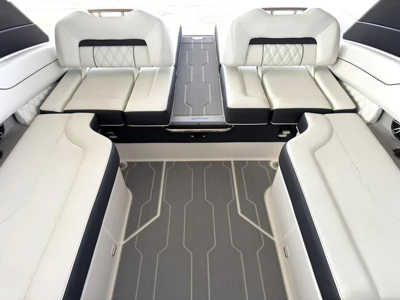 Slide: The Image of 2025 Regal LS4 Surf boat interior with luxurious seating and modern design. - 40