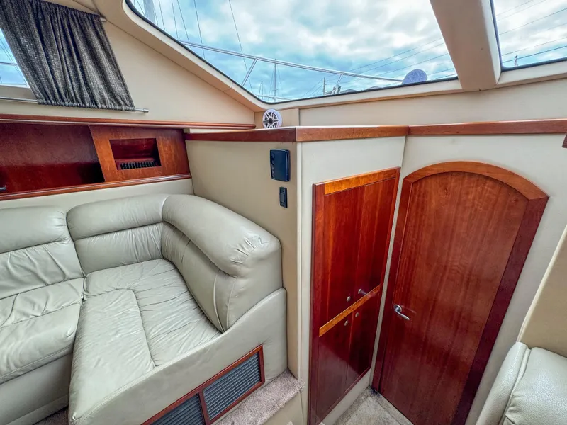 Slide: The Image of Cruisers 415 Express Motoryacht 2006 - 12