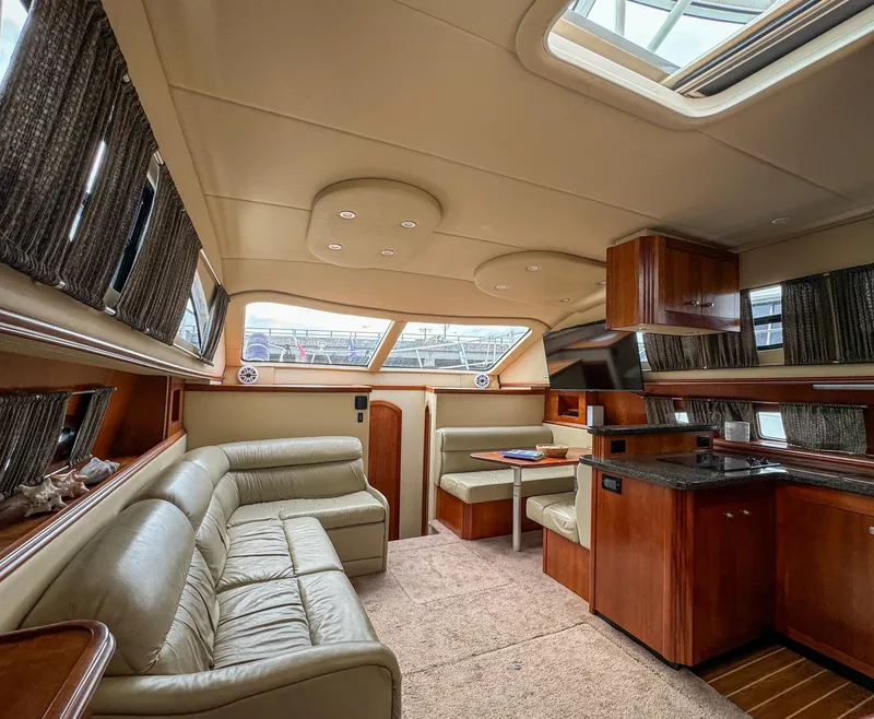 Slide: The Image of Cruisers 415 Express Motoryacht 2006 - 21