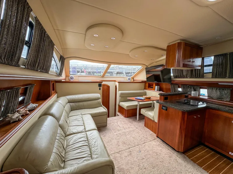 Slide: The Image of Cruisers 415 Express Motoryacht 2006 - 4