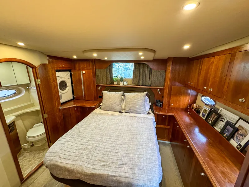 Slide: The Image of Cruisers 415 Express Motoryacht 2006 - 5