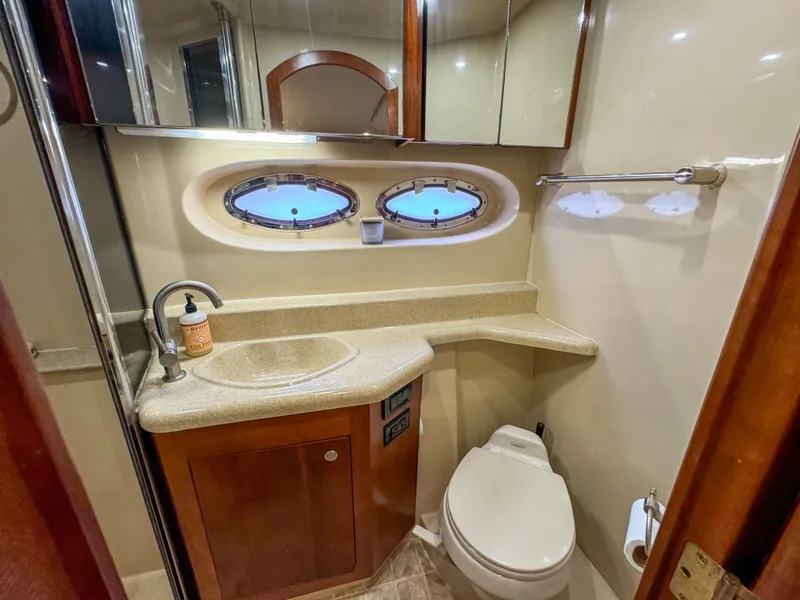 Slide: The Image of Cruisers 415 Express Motoryacht 2006 - 9