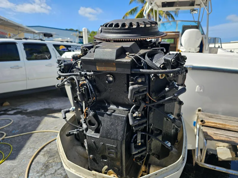 Slide: The Image of 1985 Grady-White 228 SEAFARER boat engine, V6, outdoor setting. - 35