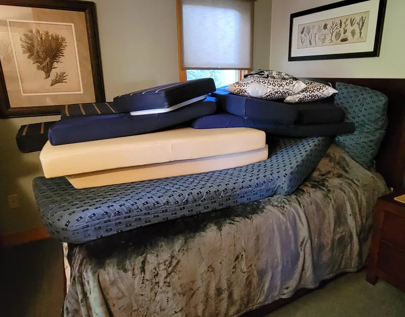 Slide: The Image of Mainship Pilot Sedan 34 - 10