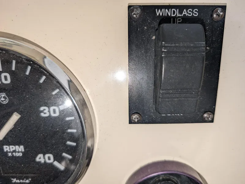 Slide: The Image of Mainship Pilot Sedan 34 - 14