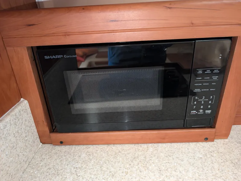 Slide: The Image of Mainship Pilot Sedan 34 - 21