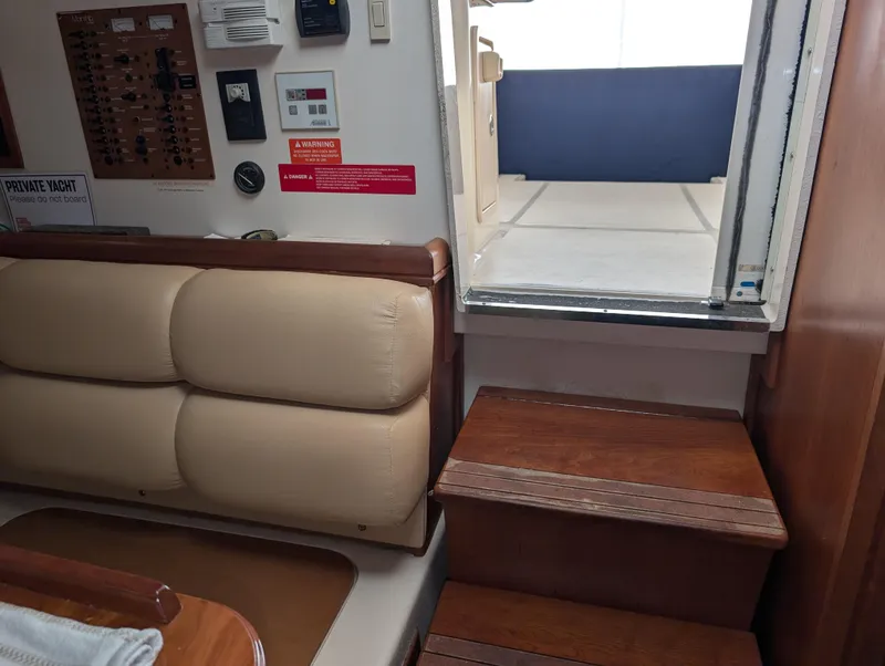 Slide: The Image of Mainship Pilot Sedan 34 - 27