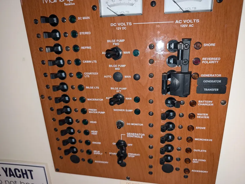 Slide: The Image of Mainship Pilot Sedan 34 - 30