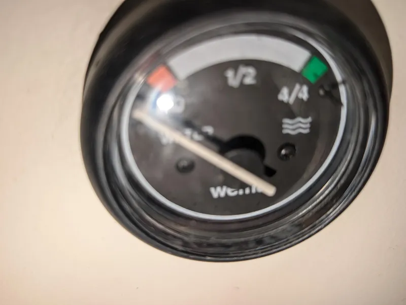 Slide: The Image of Mainship Pilot Sedan 34 - 32