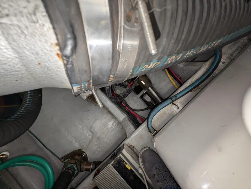 Slide: The Image of Mainship Pilot Sedan 34 - 43