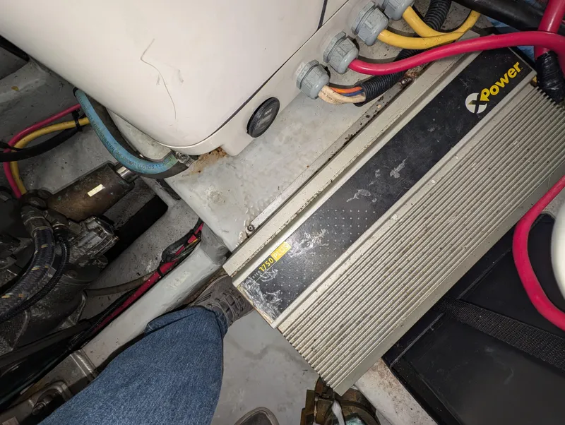 Slide: The Image of Mainship Pilot Sedan 34 - 52